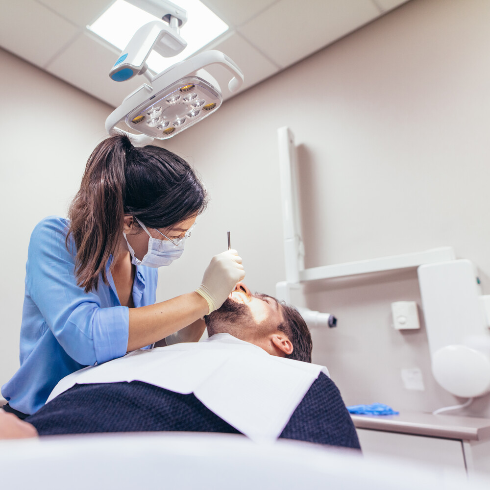 Mehr Informationen zum Thema: Professionelle Zahnreinigung (Mundhygiene)