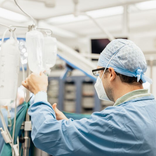 Mehr Informationen zum Thema: Ernährungs&shy;management vor und nach Operationen